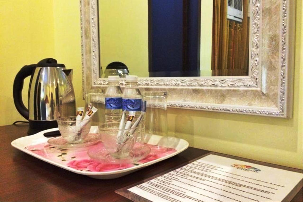 Rainbowland Hotel Olongapo Eksteriør bilde