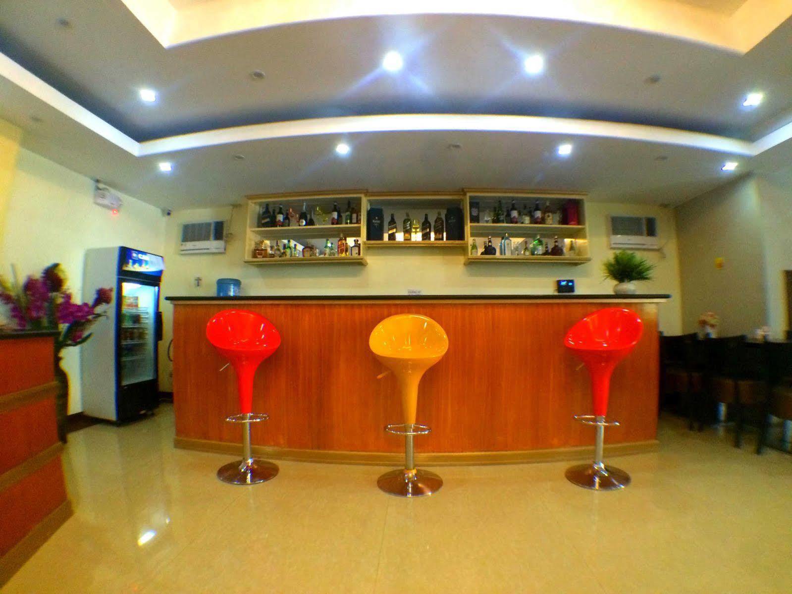 Rainbowland Hotel Olongapo Eksteriør bilde