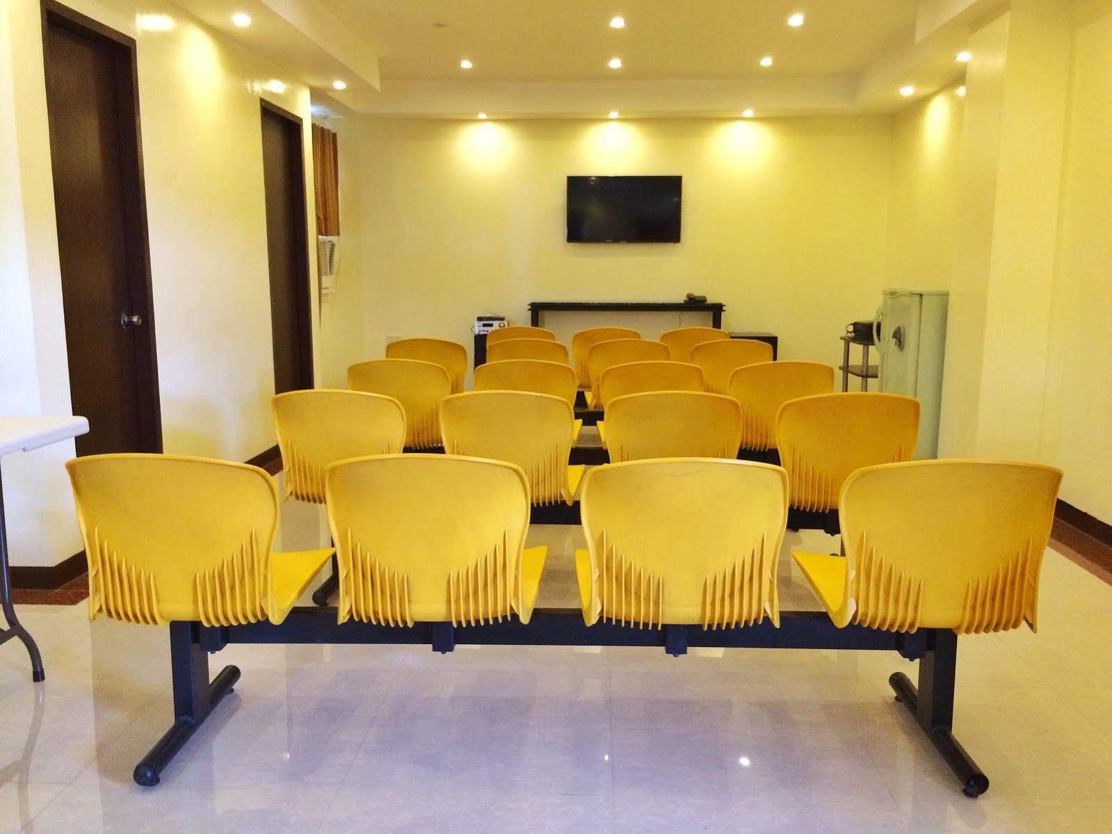 Rainbowland Hotel Olongapo Eksteriør bilde